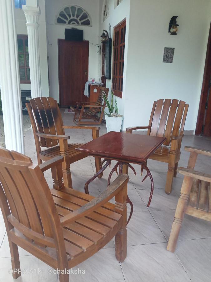 Sidhangana Home Stay Anuradhapura Esterno foto