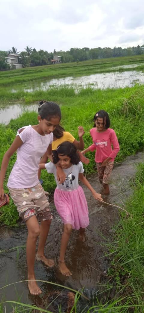 Sidhangana Home Stay Anuradhapura Esterno foto