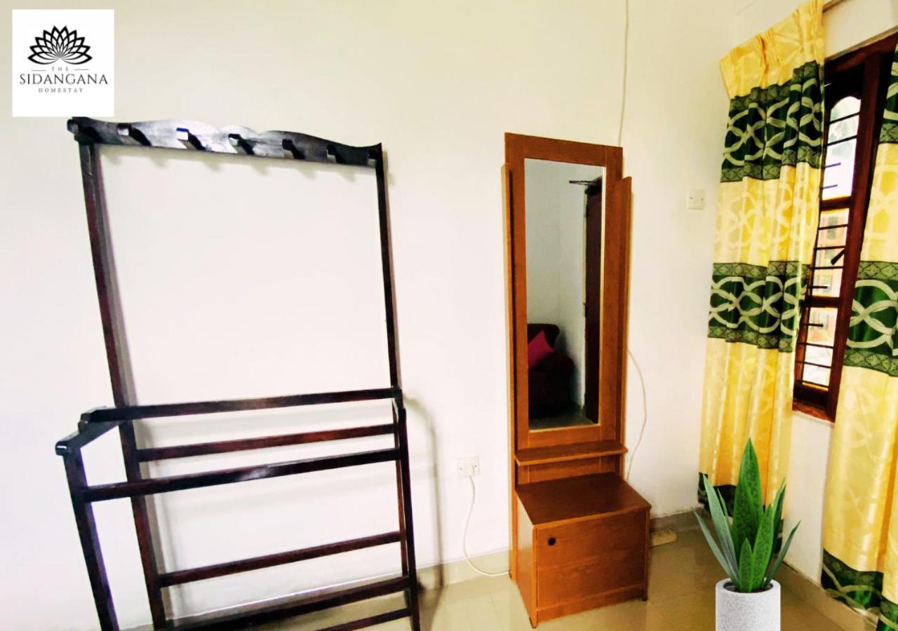 Sidhangana Home Stay Anuradhapura Esterno foto