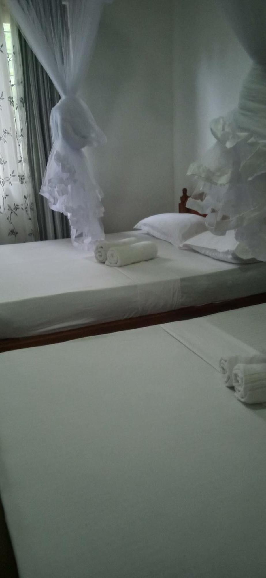 Sidhangana Home Stay Anuradhapura Esterno foto